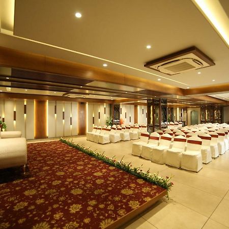 Hotel Avaante Ahmedabad Formerly Known As The Orchid Hotel Экстерьер фото