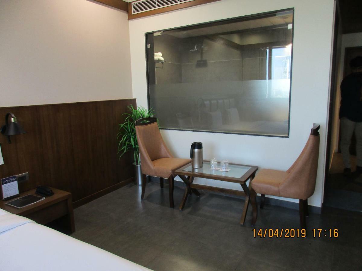 Hotel Avaante Ahmedabad Formerly Known As The Orchid Hotel Экстерьер фото