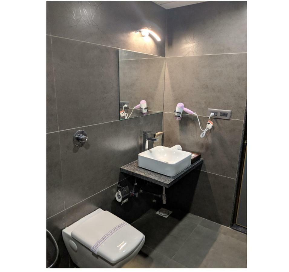 Hotel Avaante Ahmedabad Formerly Known As The Orchid Hotel Экстерьер фото